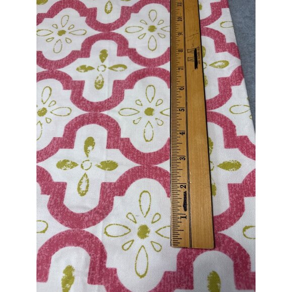 Cotton Fabric with Pink & Green Floral Pattern 23"x41" Sewing Quilting - Picture 2 of 4